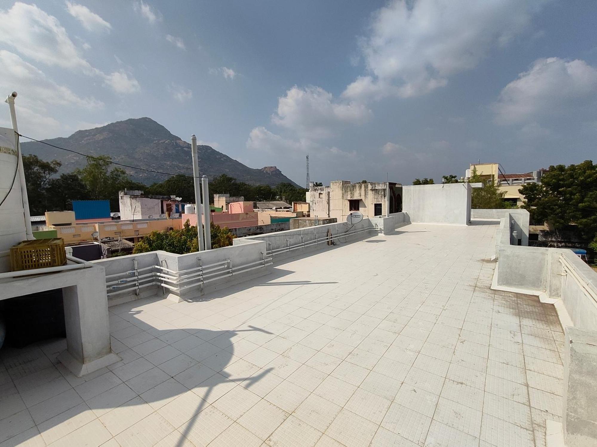 Nivas Hill View Homestay Tiruvannāmalai Eksteriør billede